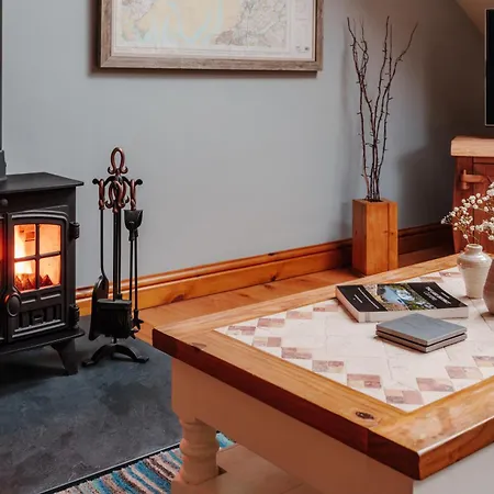 Apartment Ellenboro House, Cosy Sleeps 2, Near Cartmel Grange-over-Sands