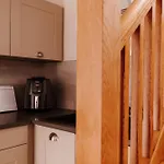 Ellenboro House, Cosy Sleeps 2, Near Cartmel
