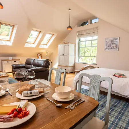 Ellenboro House, Cosy Sleeps 2, Near Cartmel Grange-over-Sands